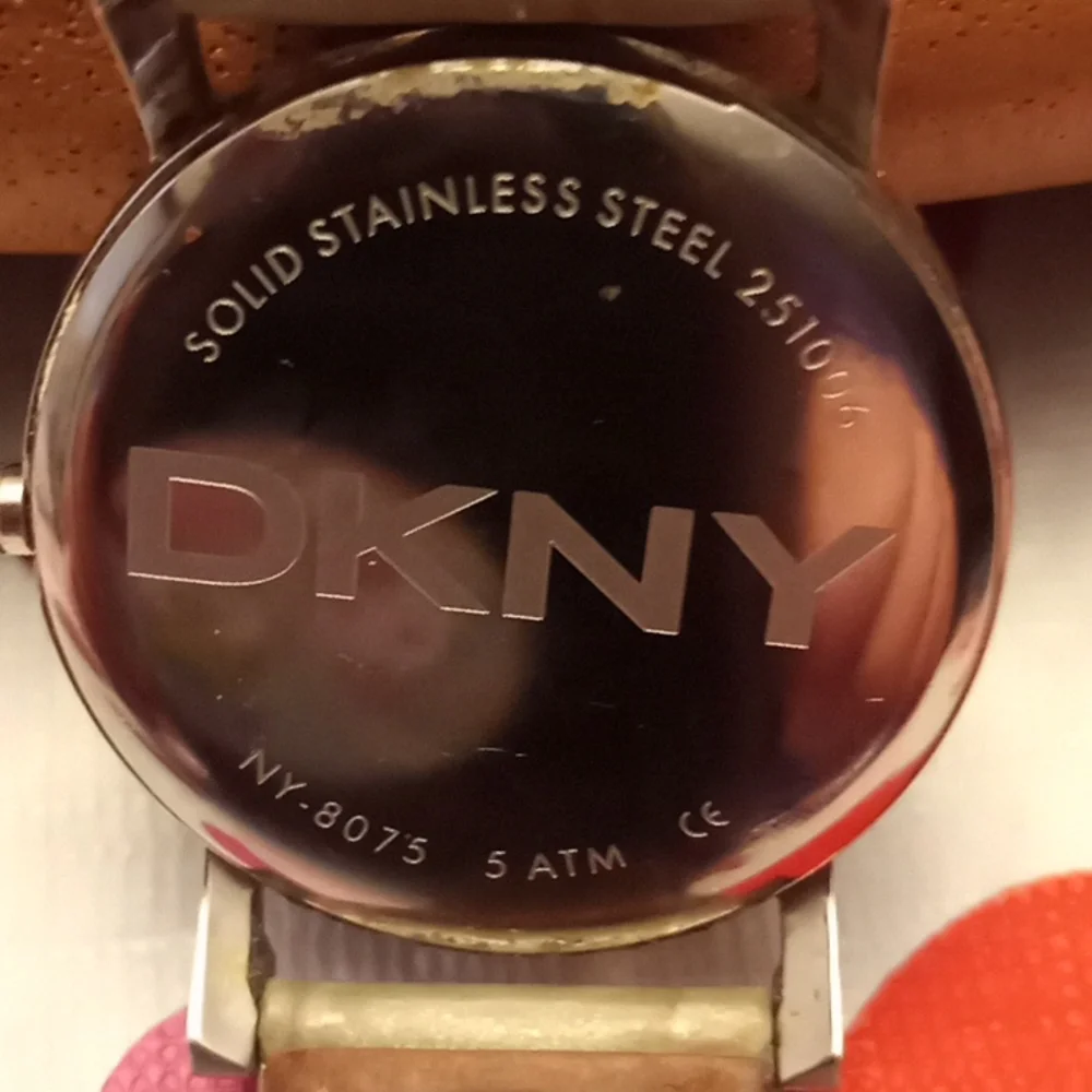 DKNY Donna Karen Watch w/Gray Leather Band